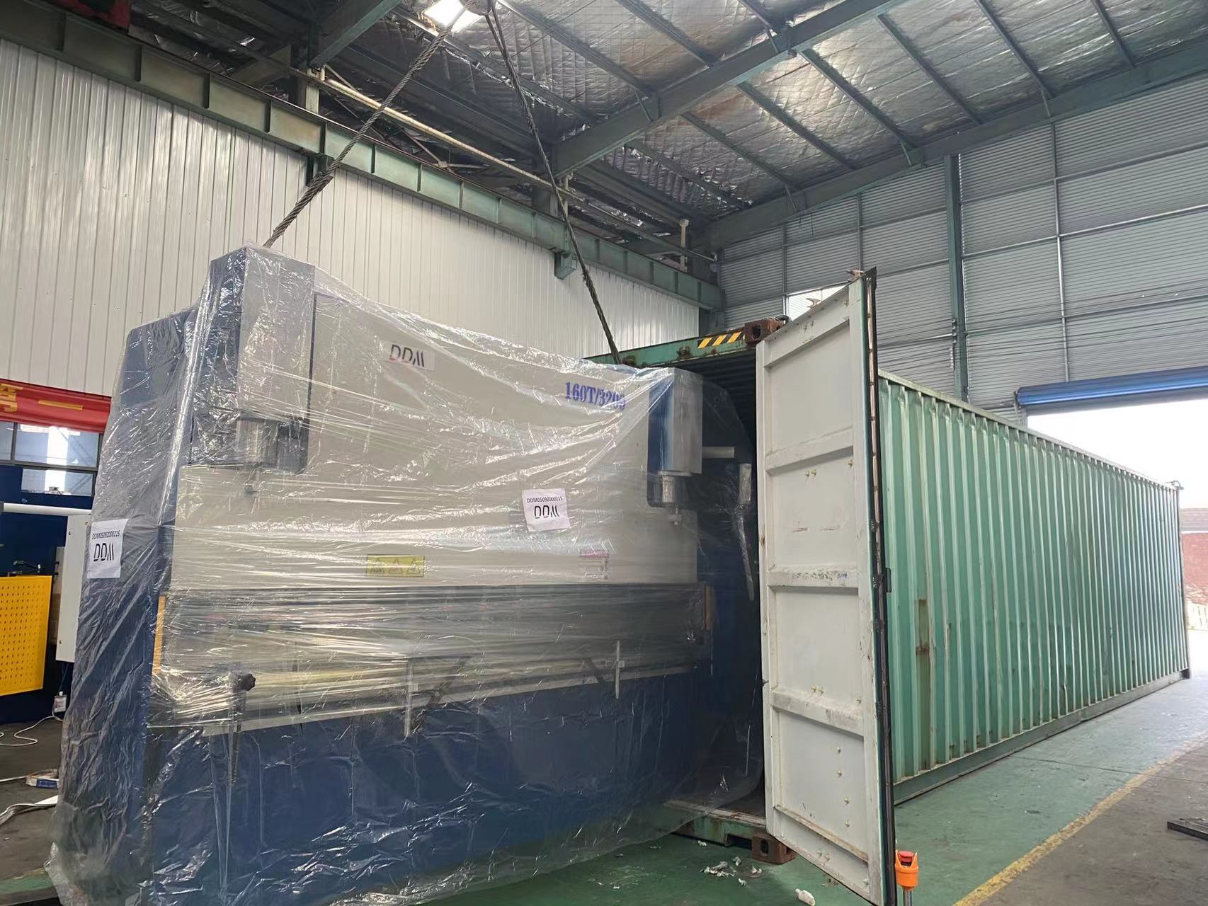 container loading for ddm press brake 